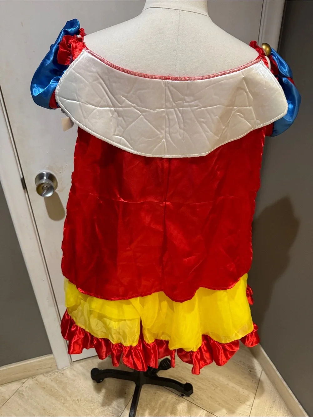 Classic Princess Snow White Kids Costume Dress in Blue, Yellow & Red